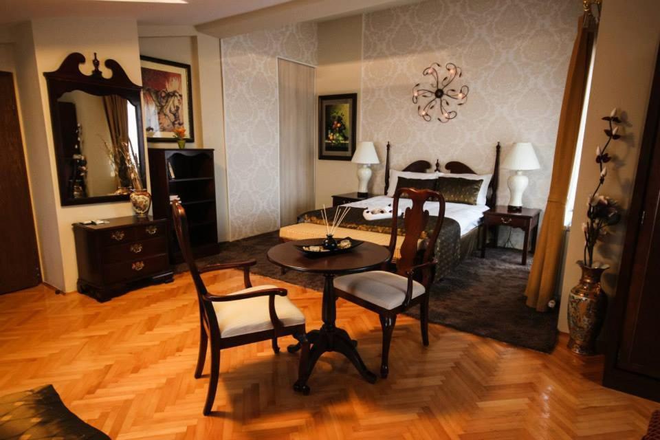 Hotel Villa Alexander สโกเปีย ภายนอก รูปภาพ
