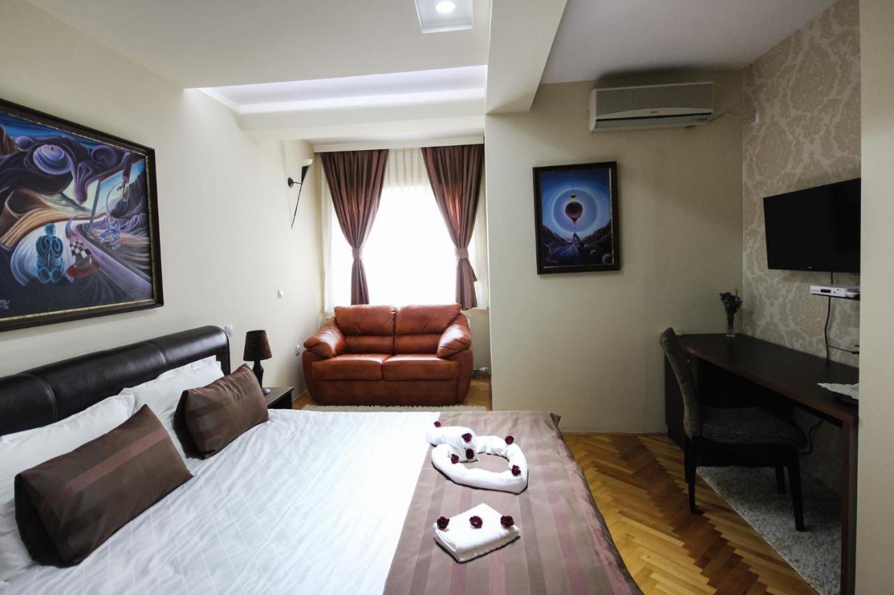 Hotel Villa Alexander สโกเปีย ภายนอก รูปภาพ