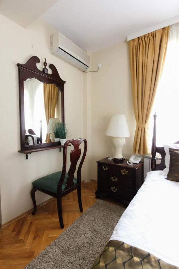 Hotel Villa Alexander สโกเปีย ภายนอก รูปภาพ